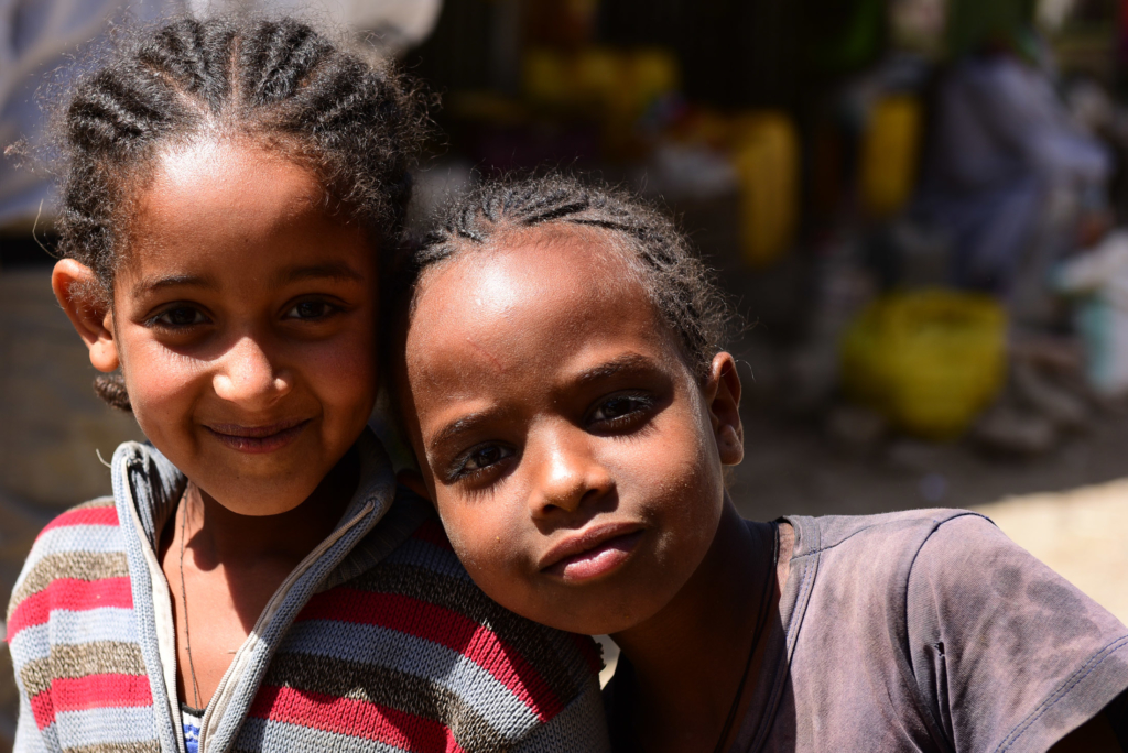 Mekele girls | Monika Salzmann – Travel Photography